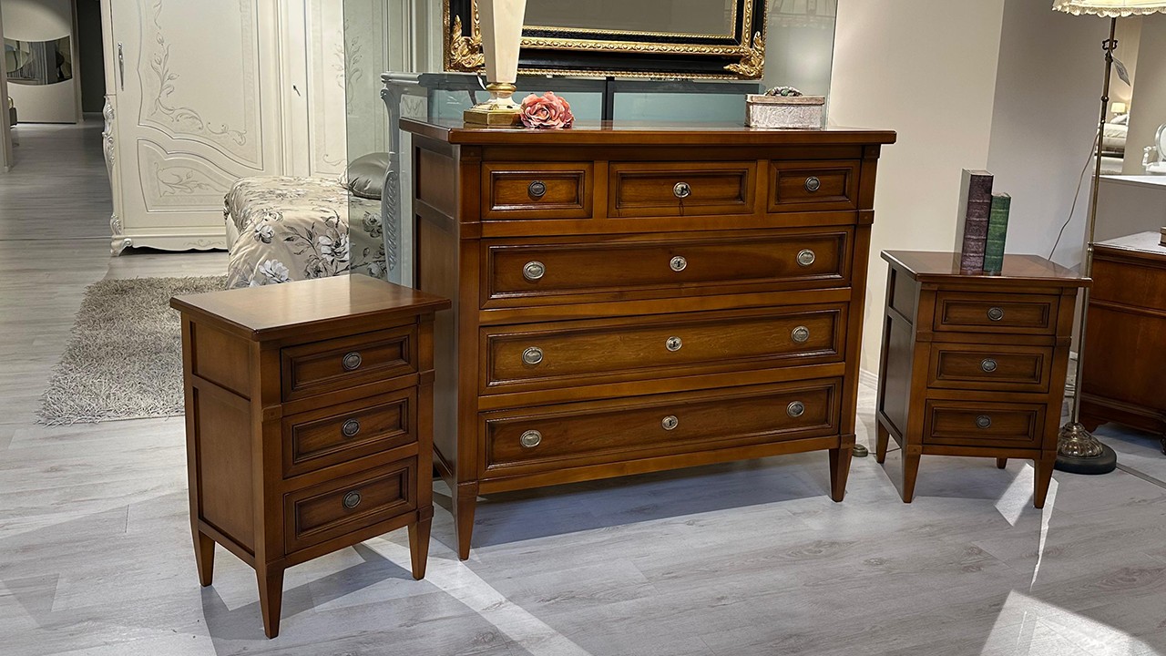 Gruppo notte in noce